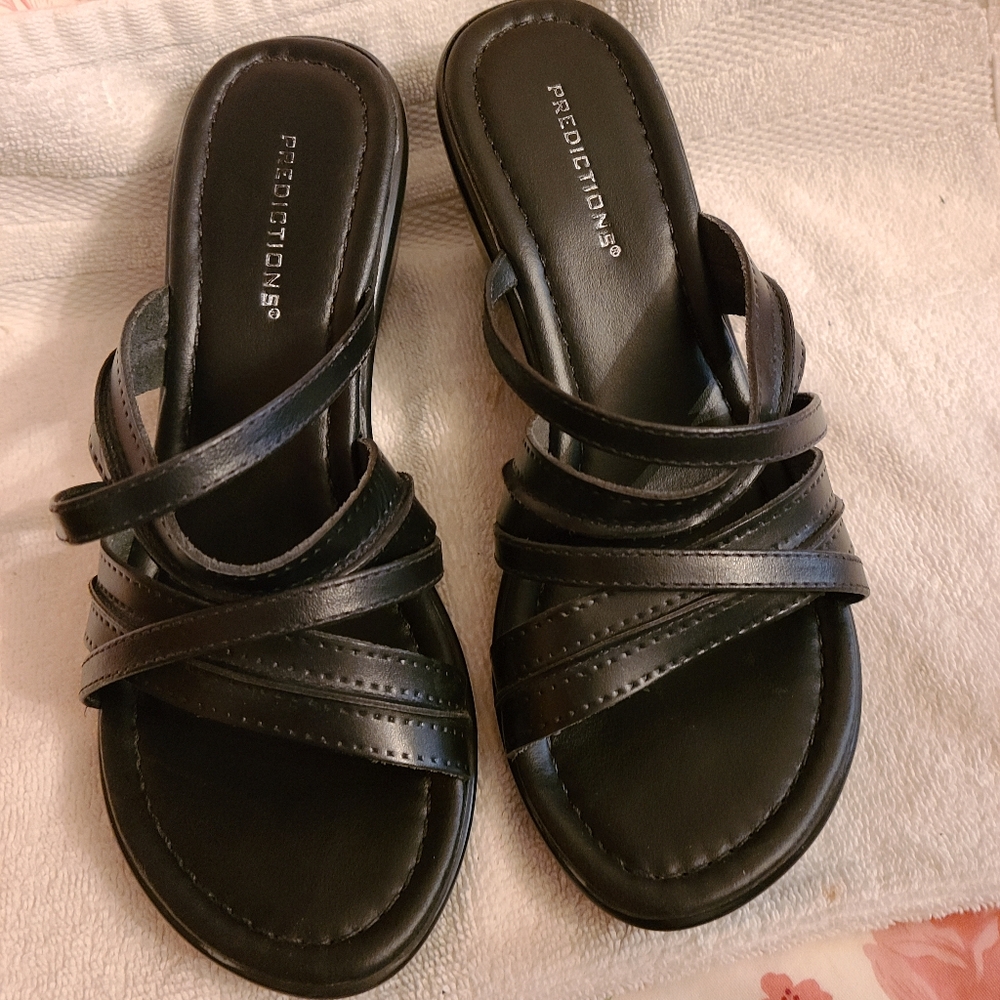 Predictions wedge sandals